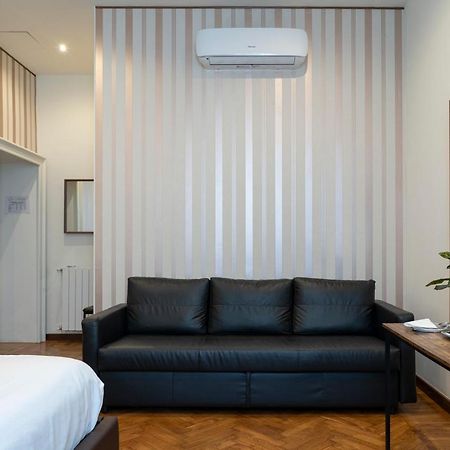 Varese Suites Eksteriør billede