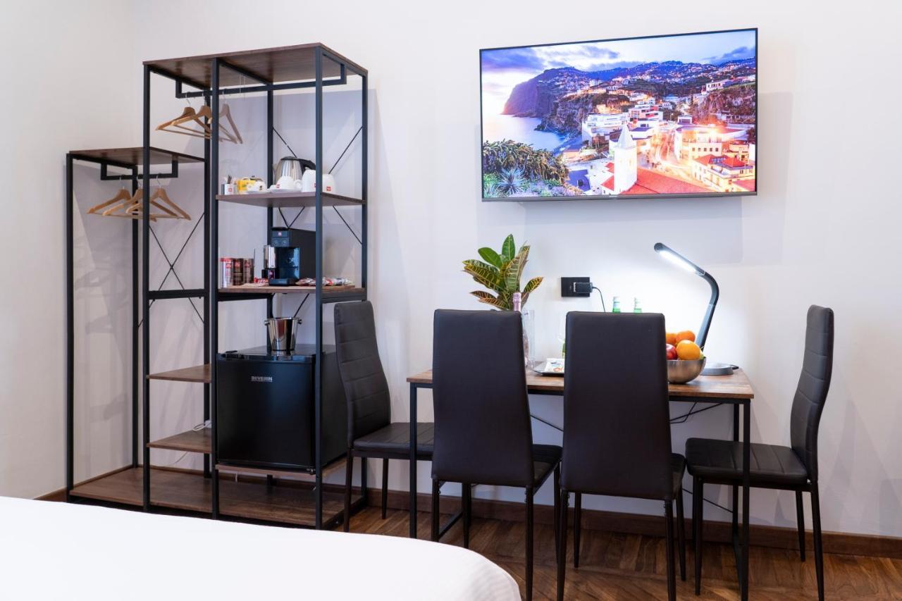 Varese Suites Eksteriør billede