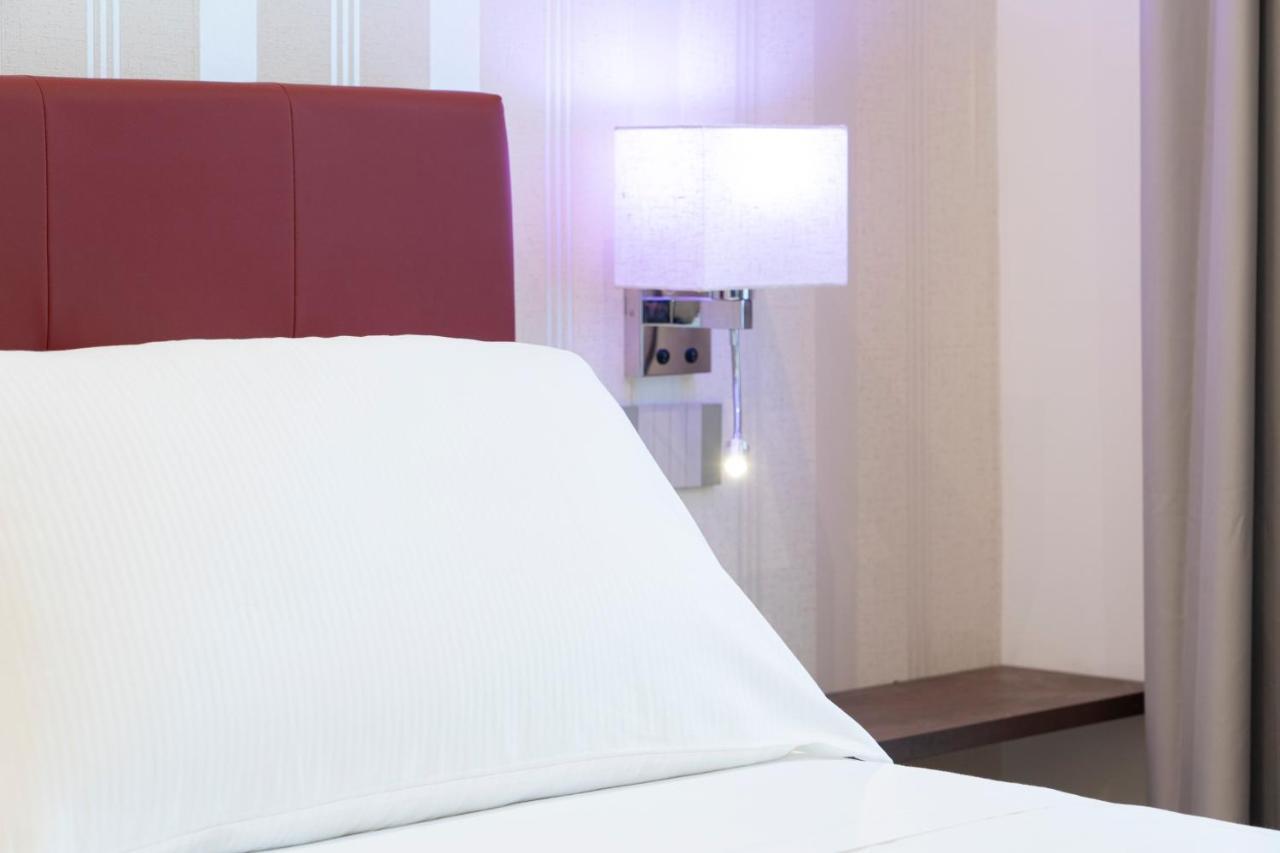 Varese Suites Eksteriør billede