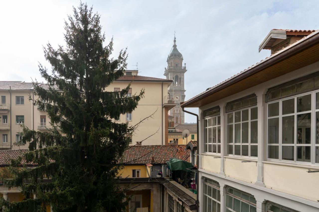 Varese Suites Eksteriør billede